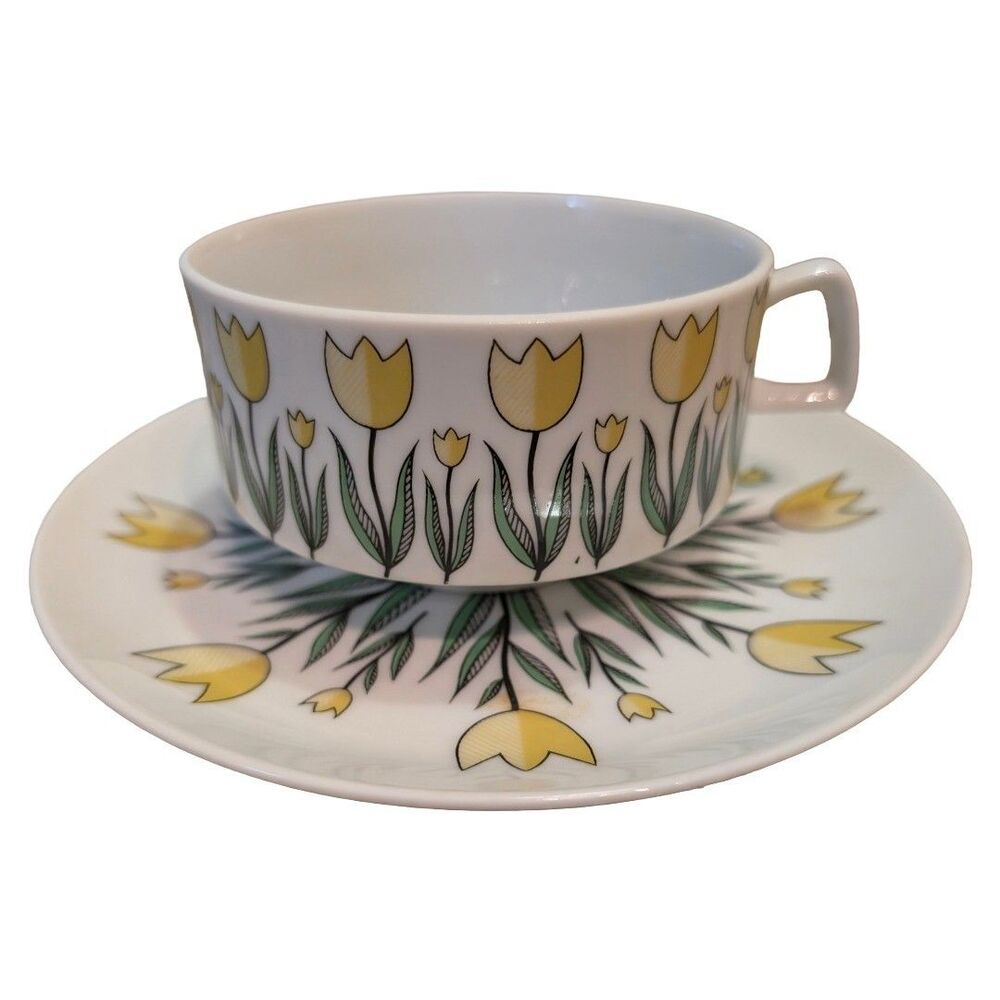 Vtg Royal Crown Dutch Treat by PIA Coffee Cup Saucer Yellow Tulip Wide Mug Set